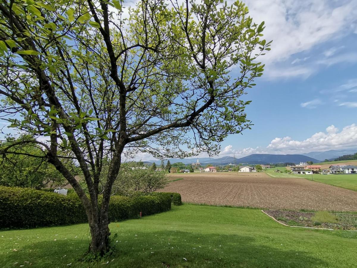 Privatzimmer Steiner Weitendorf  Bagian luar foto